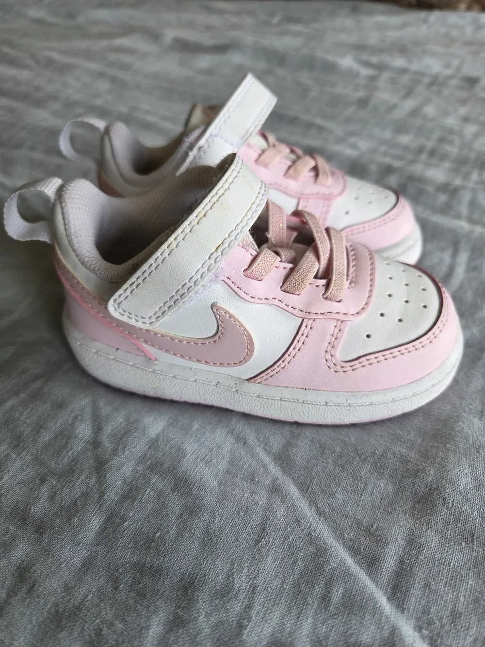 Nike | Kids Pink Court Borough Sneakers